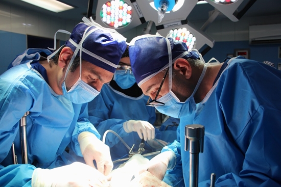 نخستین عمل جراحی پیوند کبد کودکان در مرکز طبی کودکان با موفقیت انجام شد1402/03/12 