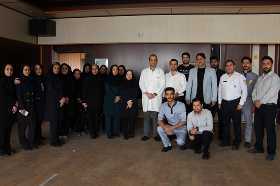 رقابت صمیمانه کارکنان مرکز طبی کودکان در جام رمضان 