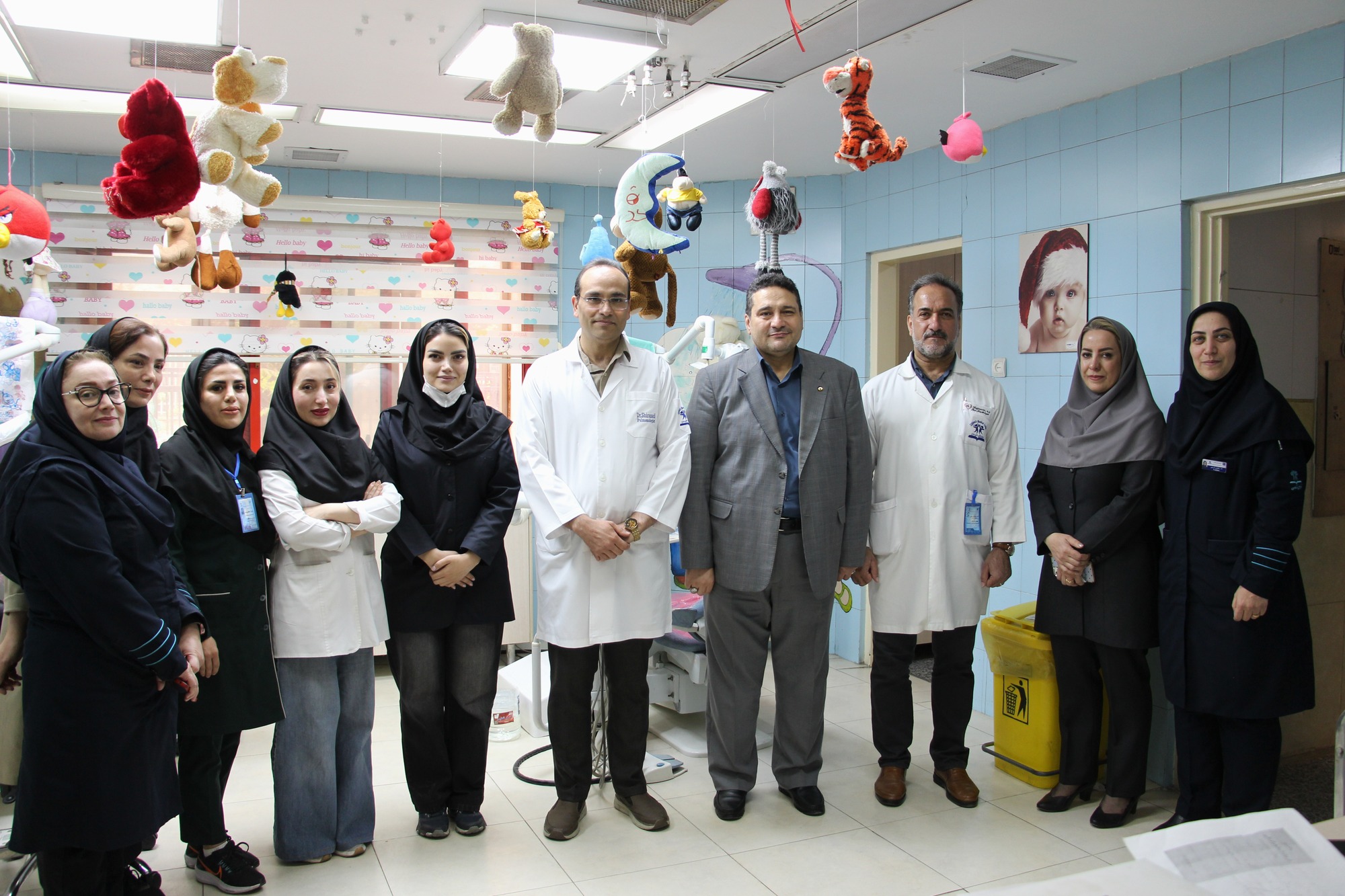 لبخند زیبای کودکان، ارمغان دندانپزشکان؛ تجلیل از دندانپزشکان مرکز طبی کودکان